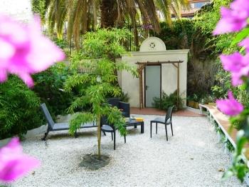 Private Garden in Eixample near Passeig de Gracia - Apartamento en Barcelona